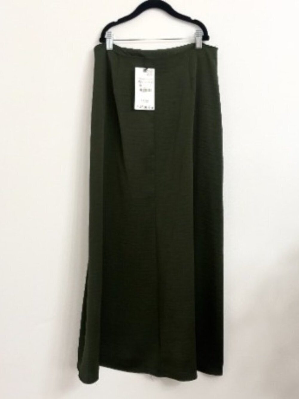 NWT Zara Emerald Green Satin Effect Midi Skirt - Sz Small - Picture 2 of 8